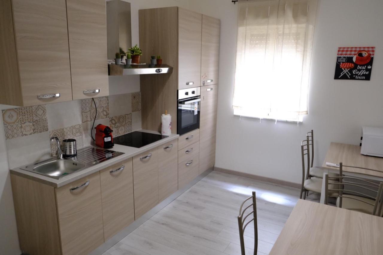 Casa Beatrice Affittacamere - Dante Palermo Buitenkant foto